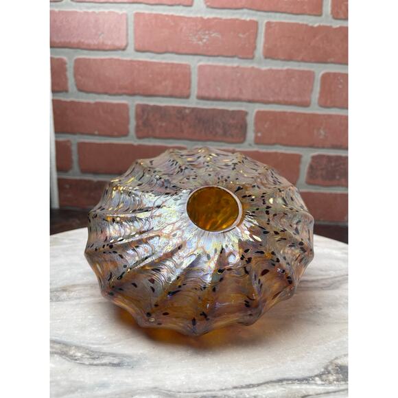 Fifth Avenue Crystal Art Glass Conch Shell Vase Amber Tortoise Iridescent - Picture 6 of 9